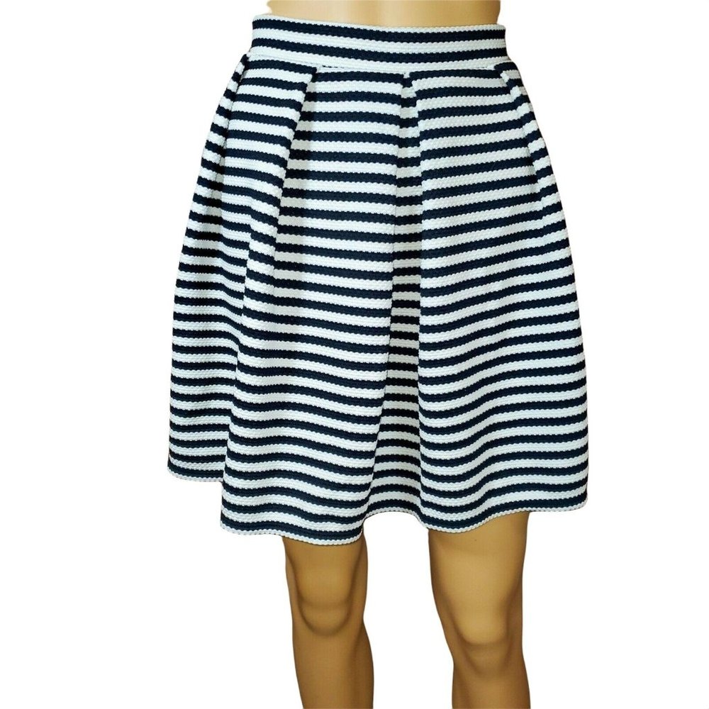 City Studio Women's Black and White Striped Pleated Skirt Size 13 Juniors